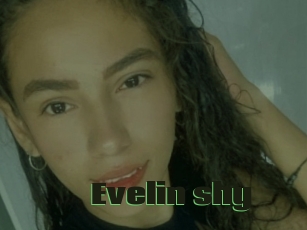 Evelin_shy