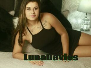LunaDavies
