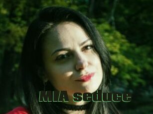 MIA_seduce