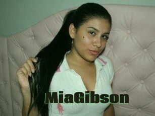 Mia_Gibson