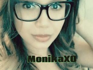 MonikaXO
