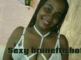 Sexy_brunette_hot