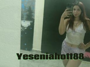 Yeseniahott88